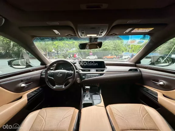 Lexus ES 250 2019 - Giá 1 tỷ 880 triệu