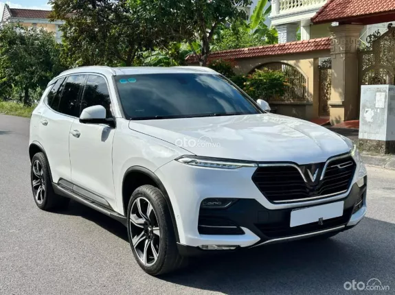 VinFast LUX SA2.0 Cao cấp 2019 - Bán 735 triệu