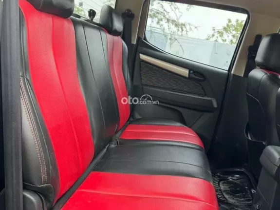 Chevrolet Colorado 2.5L 4x4 MT LT 2016 - Đẹp nét