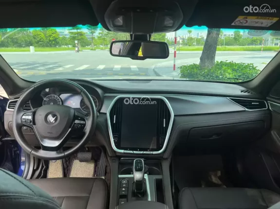 VinFast LUX A2.0 Tiêu chuẩn 2021 - Xanh cavasite quý phái