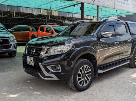 Nissan Navara VL A-IVI 4x4 7 AT 2018 - Quá chất