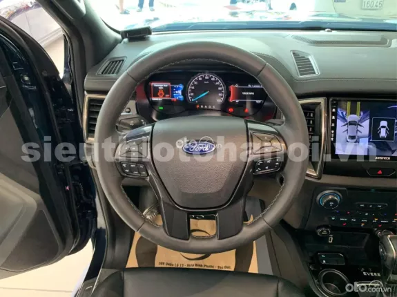 Ford Everest Titanium 2.0 AT 4x2 2020 - Không đâm đụng - Không ngập nước - Đúng Km đồng hồ