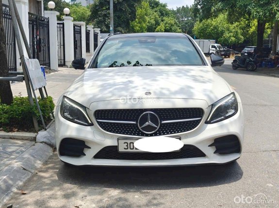 Mercedes-Benz C300 AMG 2019 - Xe chất giá tốt