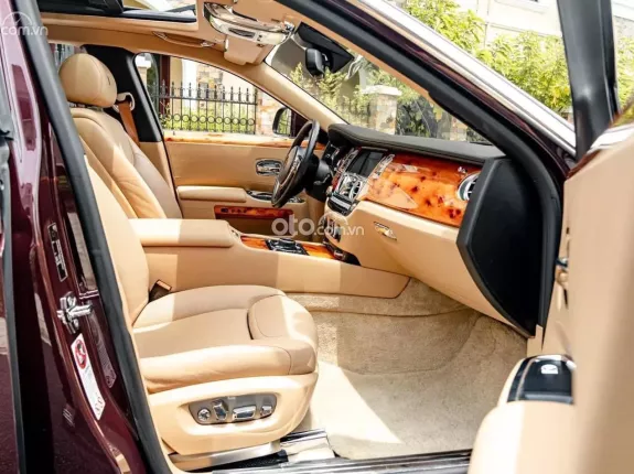 Rolls-Royce Ghost Series II  2015 - Bản EWB trục cơ sở dài siêu lướt