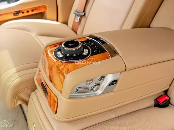 Rolls-Royce Ghost Series II  2015 - Bản EWB trục cơ sở dài siêu lướt