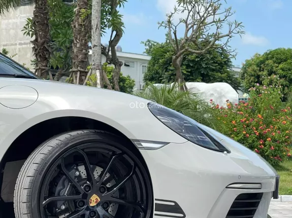 Porsche 718 Cayman S 2024 - Máy móc nguyên bản nhà sản xuất
