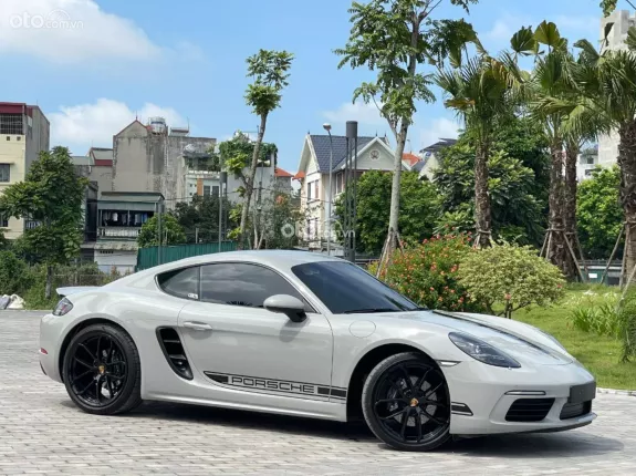 Porsche 718 Cayman S 2024 - Máy móc nguyên bản nhà sản xuất
