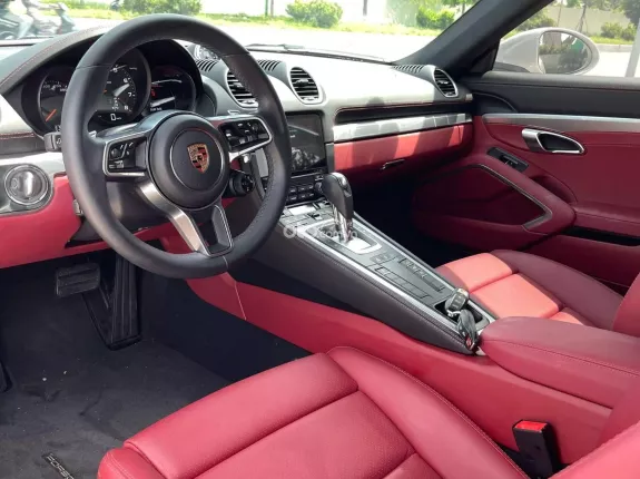 Porsche 718 Cayman S 2024 - Máy móc nguyên bản nhà sản xuất