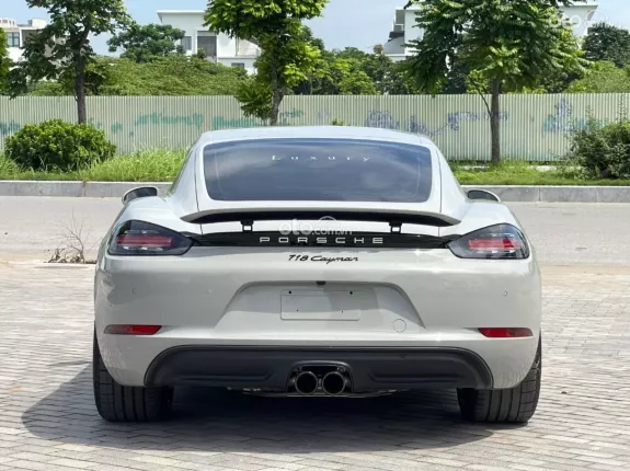 Porsche 718 Cayman S 2024 - Máy móc nguyên bản nhà sản xuất