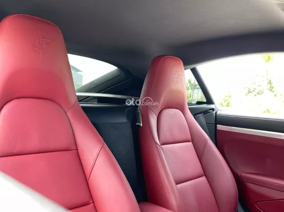 Porsche 718 Cayman S 2024 - Máy móc nguyên bản nhà sản xuất