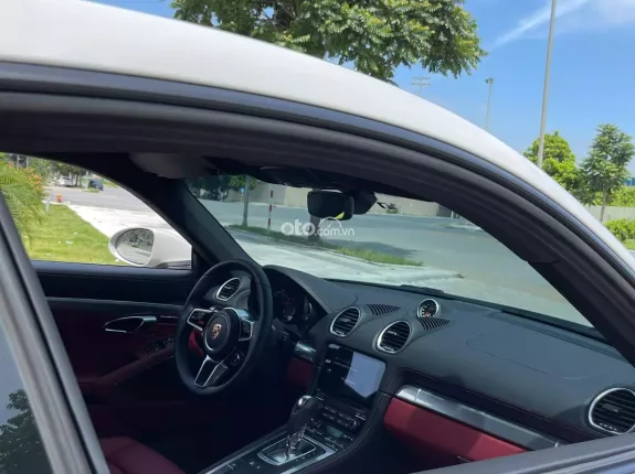 Porsche 718 Cayman S 2024 - Máy móc nguyên bản nhà sản xuất