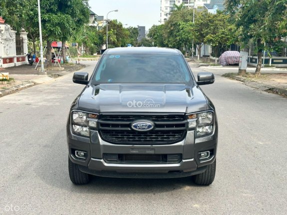 Ford Ranger XLS 2.2 4x2 AT 2022 - Xe đẹp chạy 30.000 km xe full lịch sử bảo dưỡng hãng