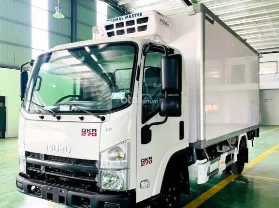 Isuzu QKR 270 2024 - Xe tải isuzu đông lạnh 2t4 xe sẵn giao ngay