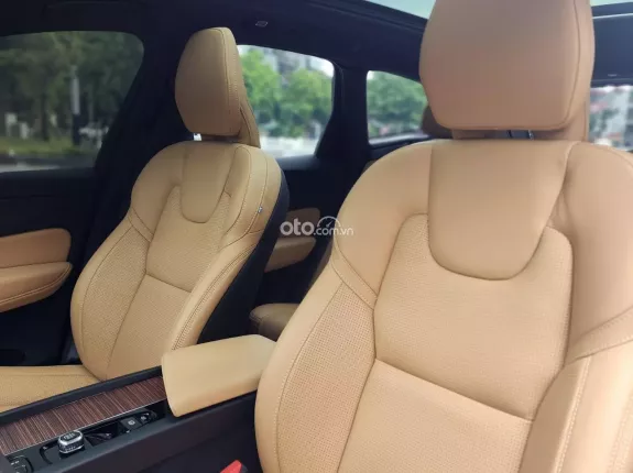 Volvo XC90 2023 - Hỗ trợ bank 70%
