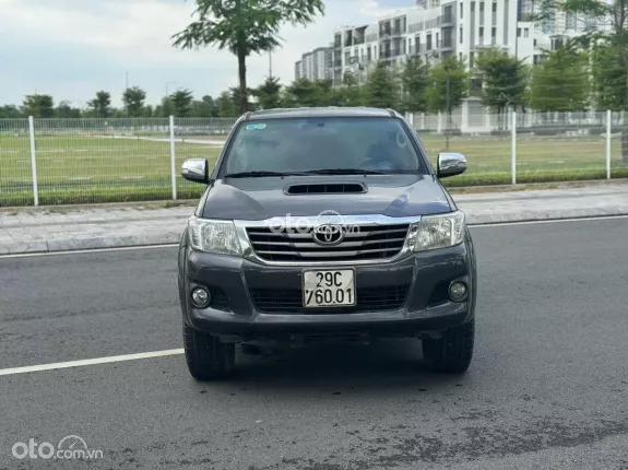 Toyota Hilux 2014 - Số sàn chạy 9v km