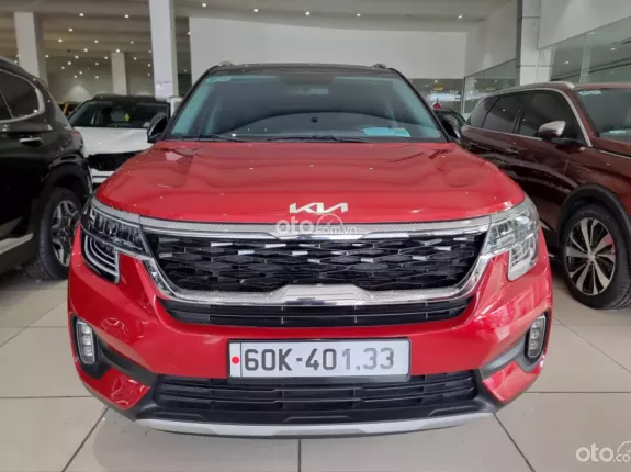 Kia Seltos 1.6 Premium 2022 - Lướt 2v, màu đỏ cực mới, hỗ trợ góp