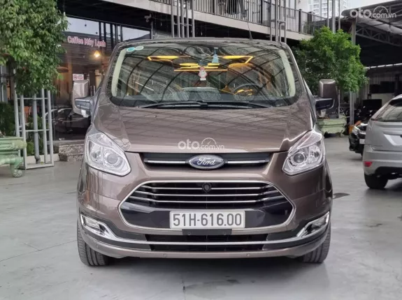 Ford Tourneo Titanium 2019 - Độ Limosine 500tr, chuẩn 5v, hỗ trợ góp