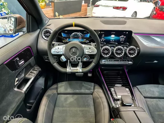 Mercedes-Benz A45 4Matic 2024 - Đỏ siêu lướt hãng - Xe thể thao