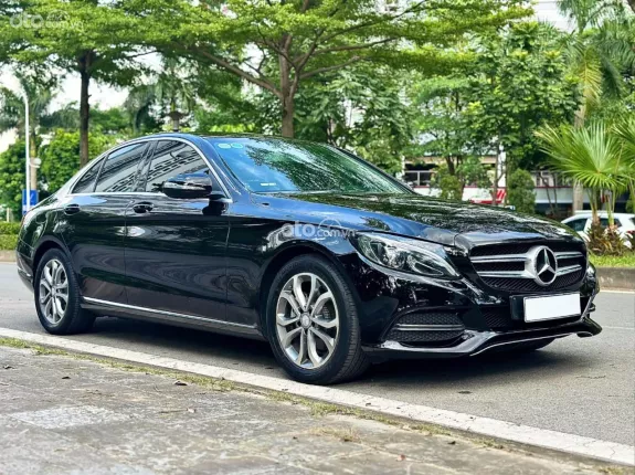 Mercedes-Benz C200 2.0 AT 2015 - Đẳng Cấp Quý Tộc