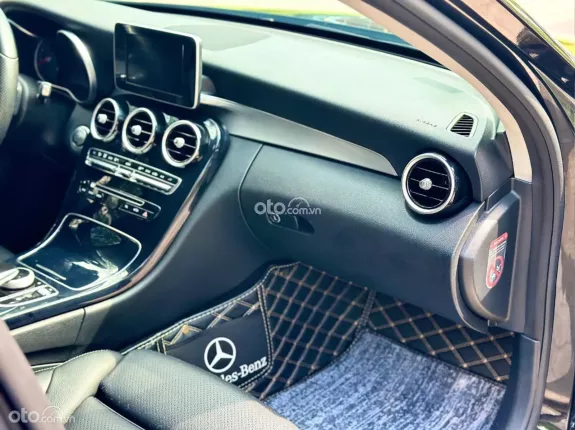 Mercedes-Benz C200 2.0 AT 2015 - Đẳng Cấp Quý Tộc