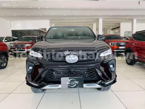 Toyota Fortuner 2.4 AT 4x2 Legender 2022 - Không đâm đụng - Không ngập nước - Đúng Km đồng hồ