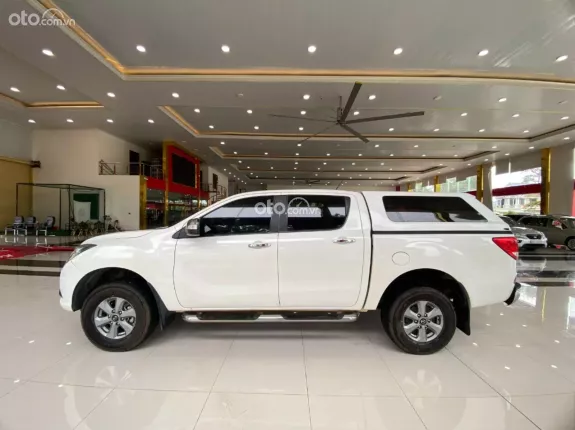 Mazda BT-50 Standard 4x4 2.2 MT 2020 - Bán tải 2 cầu, máy dầu chất lượng cao, keo chỉ Zin tuyệt đối