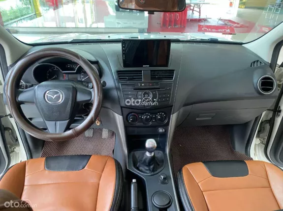 Mazda BT-50 Standard 4x4 2.2 MT 2020 - Bán tải 2 cầu, máy dầu chất lượng cao, keo chỉ Zin tuyệt đối