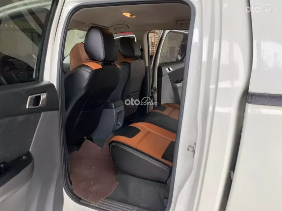 Mazda BT-50 Standard 4x4 2.2 MT 2020 - Bán tải 2 cầu, máy dầu chất lượng cao, keo chỉ Zin tuyệt đối