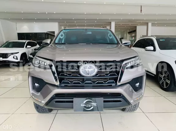 Toyota Fortuner 2.4G 4x2 AT  2022 - Không đâm đụng - Không ngập nước - Đúng Km đồng hồ