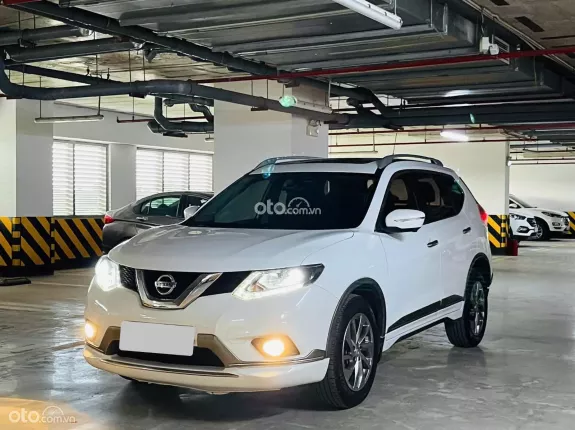 Nissan X trail 2.5 sv 4wd premium 2018 - Bản full 1 chủ từ mới