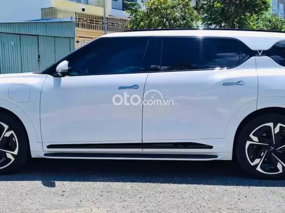 VinFast VF9 Plus 2023 - Vf9 plus mua đứt pin trắng nt nâu hàng độc trên thị trường