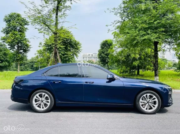 VinFast LUX A2.0 Tiêu chuẩn 2022 - Chất đẹp