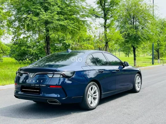 VinFast LUX A2.0 Tiêu chuẩn 2022 - Chất đẹp