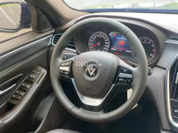 VinFast LUX A2.0 Tiêu chuẩn 2022 - Chất đẹp