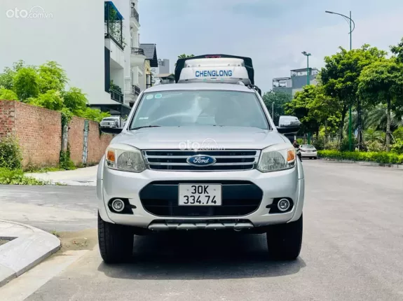 Ford Everest 2.5 AT 2013 - Máy dầu số tự động 11v