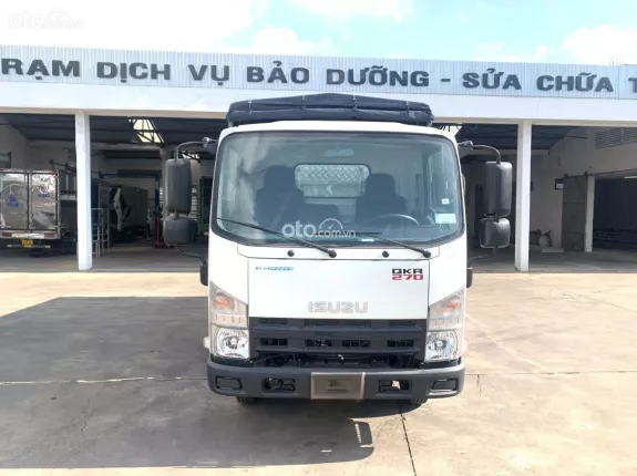 Isuzu QKR 270 2024 - Xe tải isuzu 2t4 thùng bạt nhôm xe sẵn giao ngay