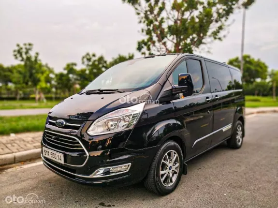 Ford Tourneo Dcar President 2021 - Xe đẹp như mới, trang bị full option