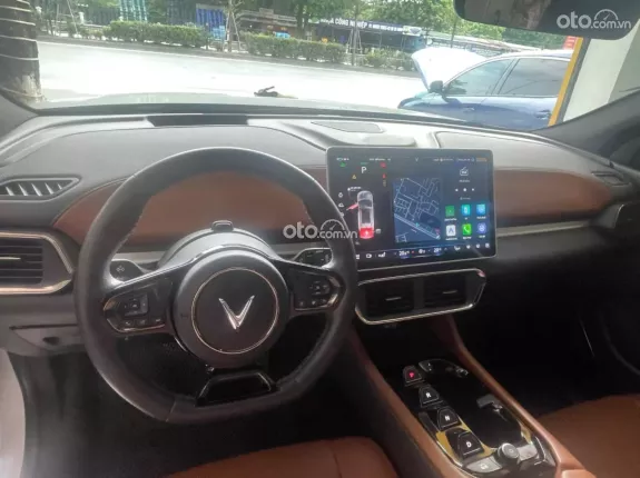 VinFast VF8 Plus 2022 - Vf8 plus trắng nt nâu cả pin