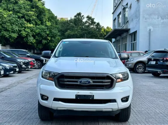 Ford Ranger XLS 2.2 4x2 AT 2020 - Chạy gần 5 vạn km