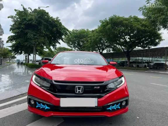 Honda Civic 1.5 Turbo RS 2019 - Giá 605tr