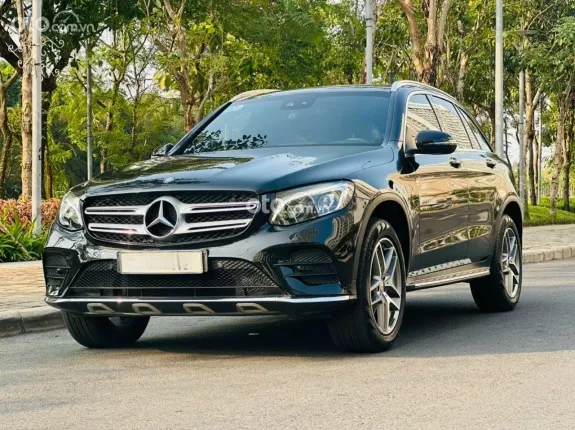 Mercedes-Benz GLC 300 4Matic 2017 - Giá 1 tỷ 30tr