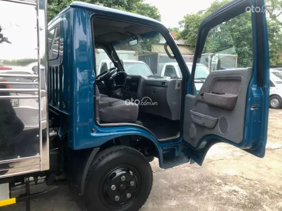 Kia K165 2016 - Bán KIA K165 tải 2,3 tấn thùng kín, đời 2016, thùng 3m5