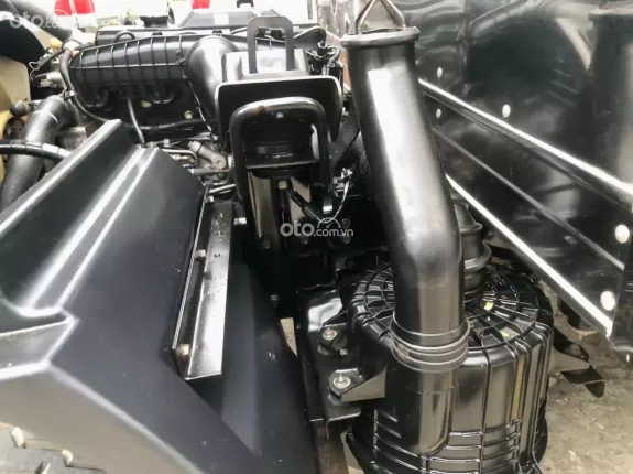 Kia K165 2016 - Bán KIA K165 tải 2,3 tấn thùng kín, đời 2016, thùng 3m5