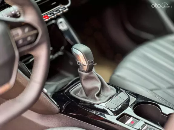 Peugeot 2008 GT Line 2021 - Giá 665tr