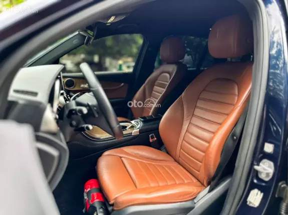 Mercedes-Benz GLC 250 4Matic 2017 - Giá 950tr