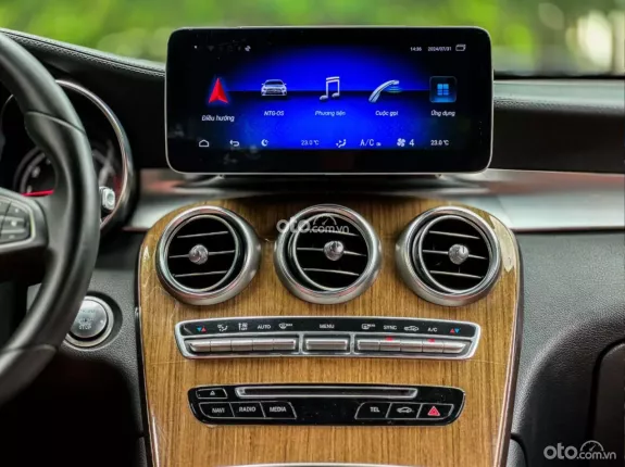 Mercedes-Benz GLC 250 4Matic 2017 - Giá 950tr