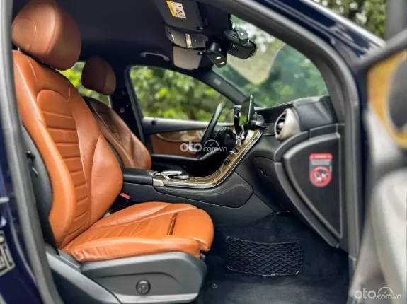 Mercedes-Benz GLC 250 4Matic 2017 - Giá 950tr