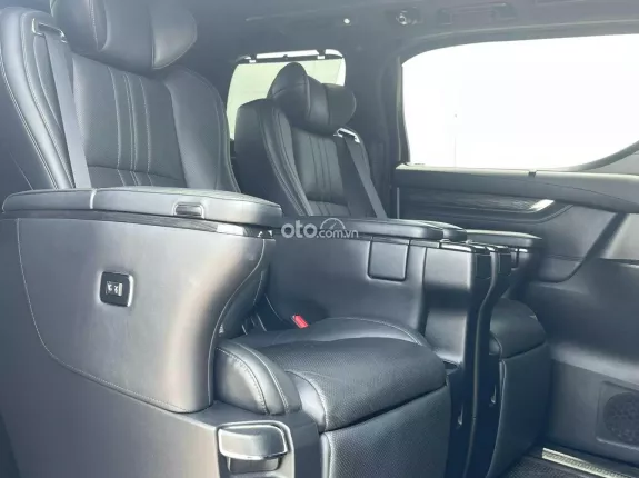 Lexus LM500h 2020 - Xe đẹp như mới, trang bị full option - giá thương lượng