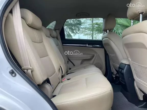 Kia Sorento 2.4 GAT AWD 2018 - Giá 560tr