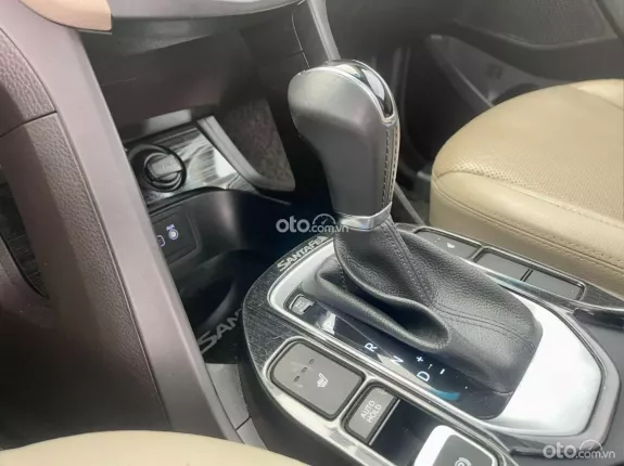 Hyundai Santa Fe 2.4L Xăng Cao cấp 2016 - Xe đẹp